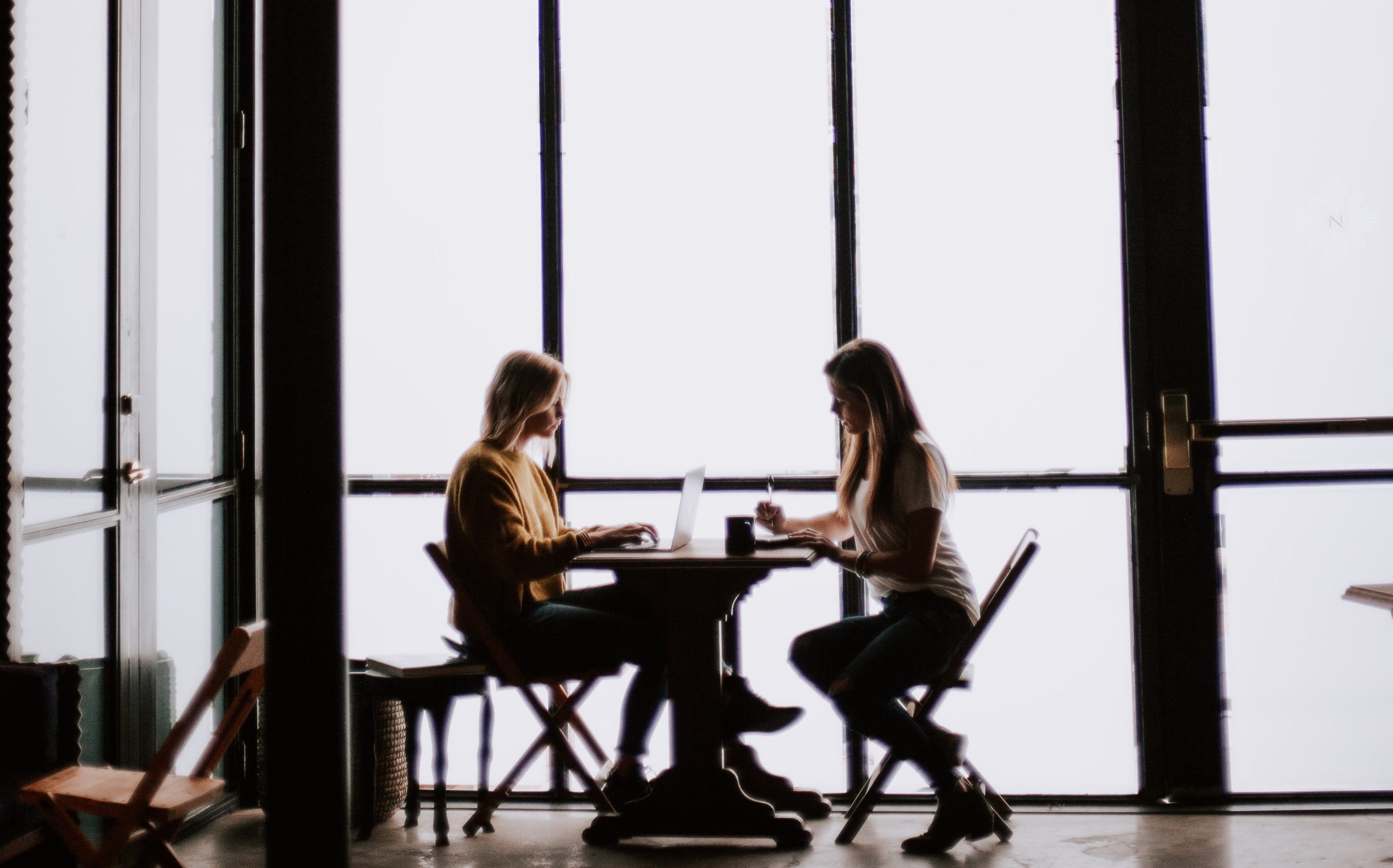 Thumbnail for 7 things to consider when choosing an internal communications tool