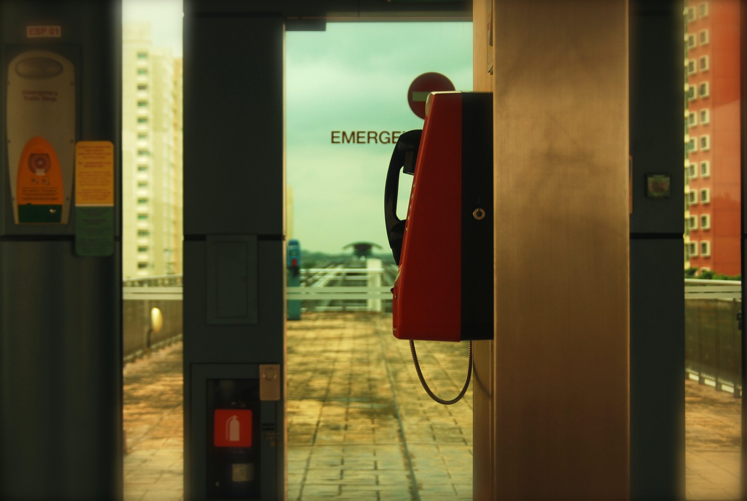 Featured image for Why an emergency communications plan demands a multichannel approach