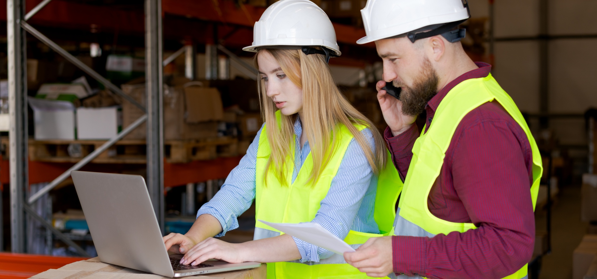 Frontline employee communication: a priority in 2026 – Interact