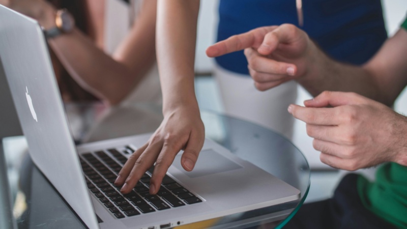 Thumbnail for 3 essential intranet AI capabilities every organization should expect 